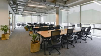 WeWork Vi-John Tower, Udyog Vihar, Gurgaon (photo 2 from WeWork)