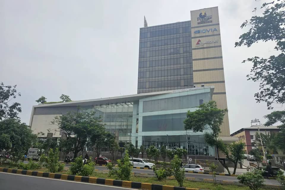 IndiQube Square, Edappally, Kochi (photo from IndiQube)